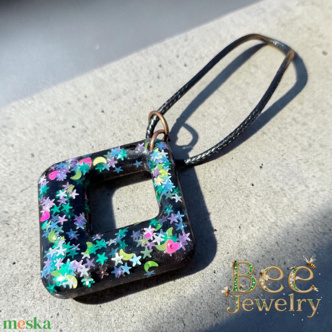 Bee Jewelry � Szerencse-kanál: Kézműves Mini Üvegcse és Ékszer Scoop - ékszer - fülbevaló - lógó fülbevaló - Meska.hu