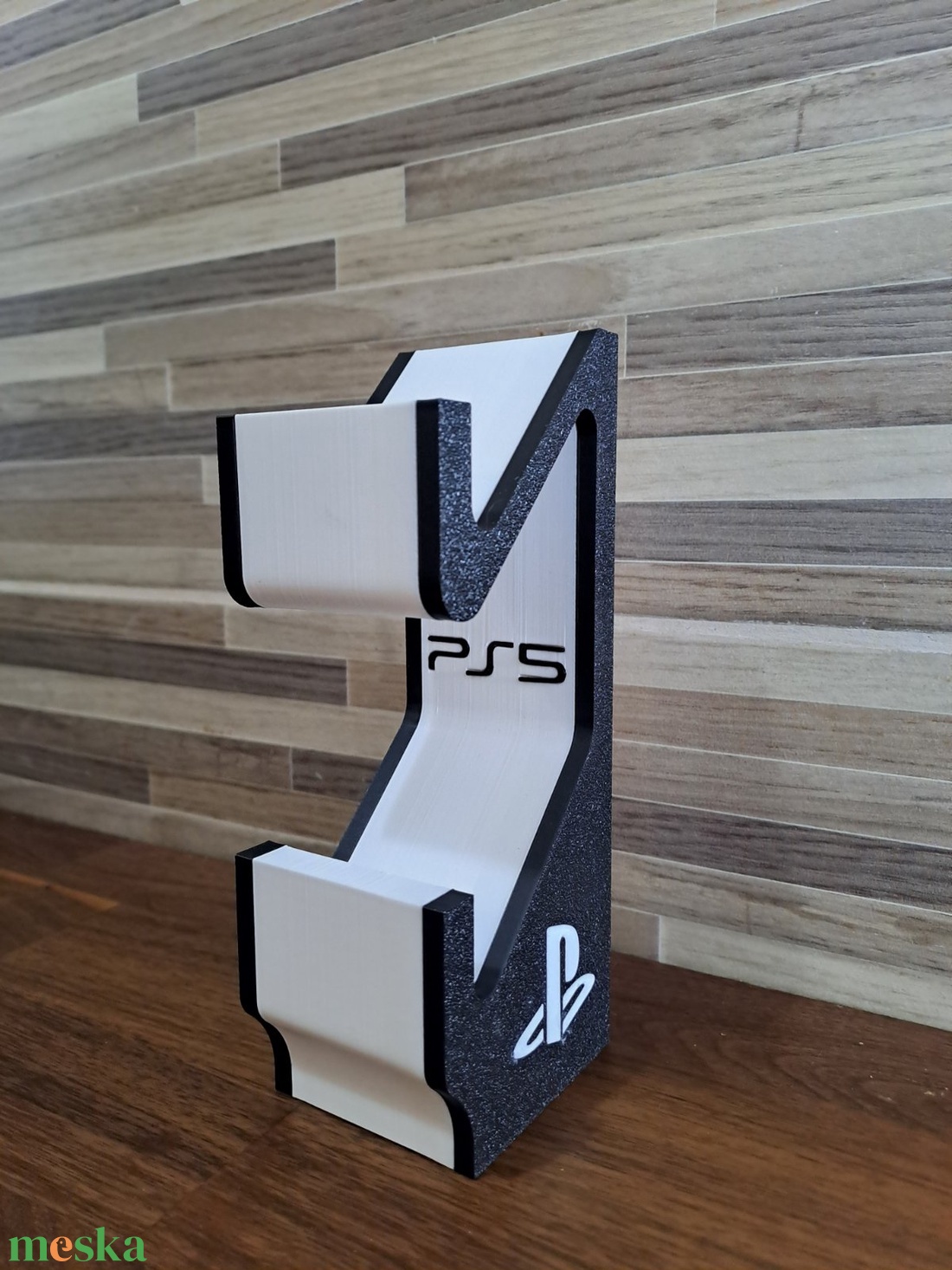 PS5 konzoltartó - otthon & életmód - tárolás & rendszerezés - kontroller tartók - Meska.hu