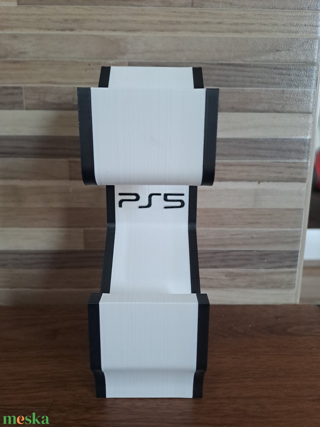 PS5 konzoltartó - otthon & életmód - tárolás & rendszerezés - kontroller tartók - Meska.hu