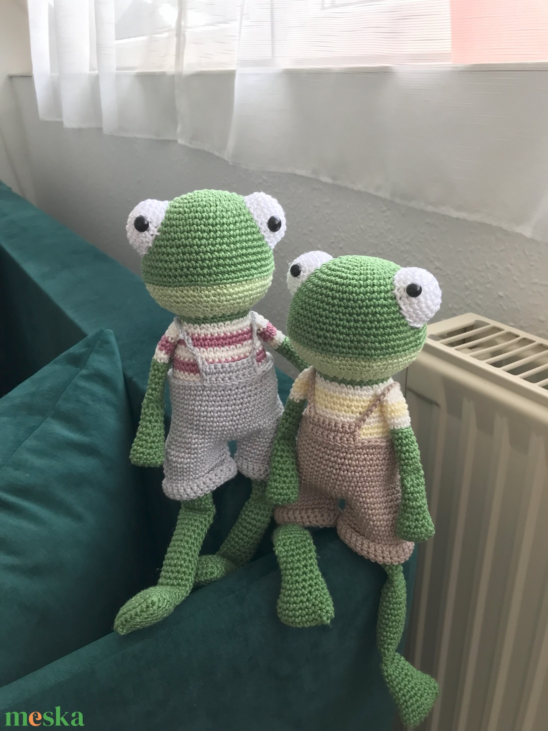 horgolt béka - játék & sport - plüssállat & játékfigura - béka - Meska.hu