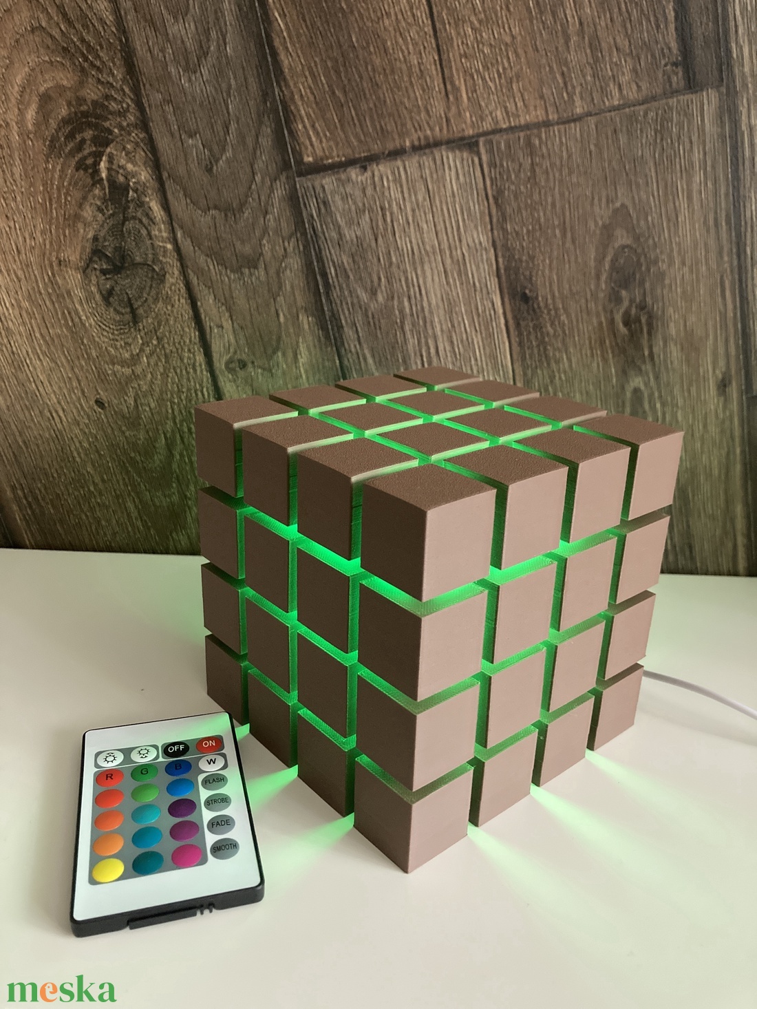 Rubik-kocka ihlette LED lámpa - kellékek & szerszámok - dekorációs kellékek - led-es fényfüzér - Meska.hu