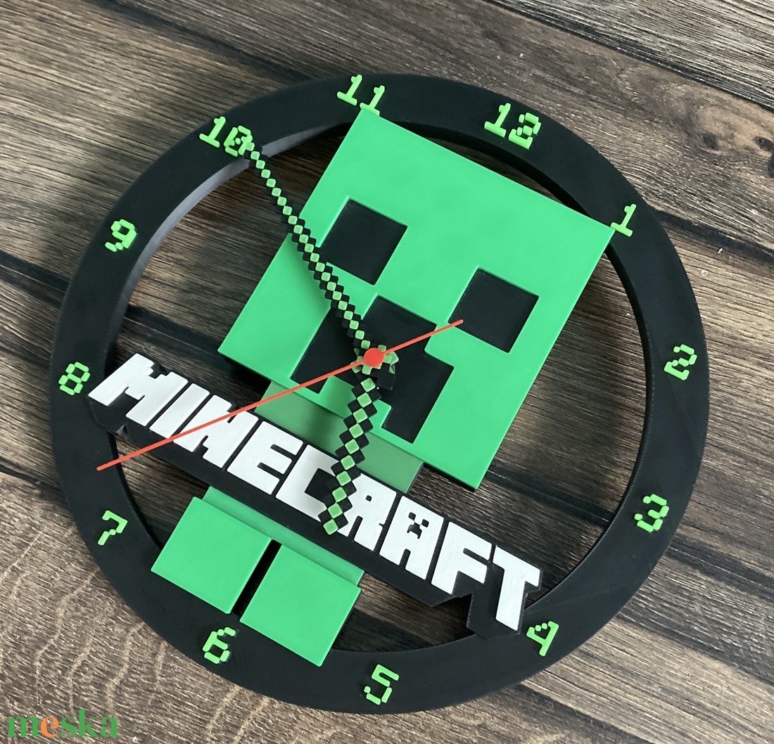 Minecraft falióra sötétben világító - otthon & életmód - dekoráció - fali és függő dekoráció - falióra & óra - Meska.hu
