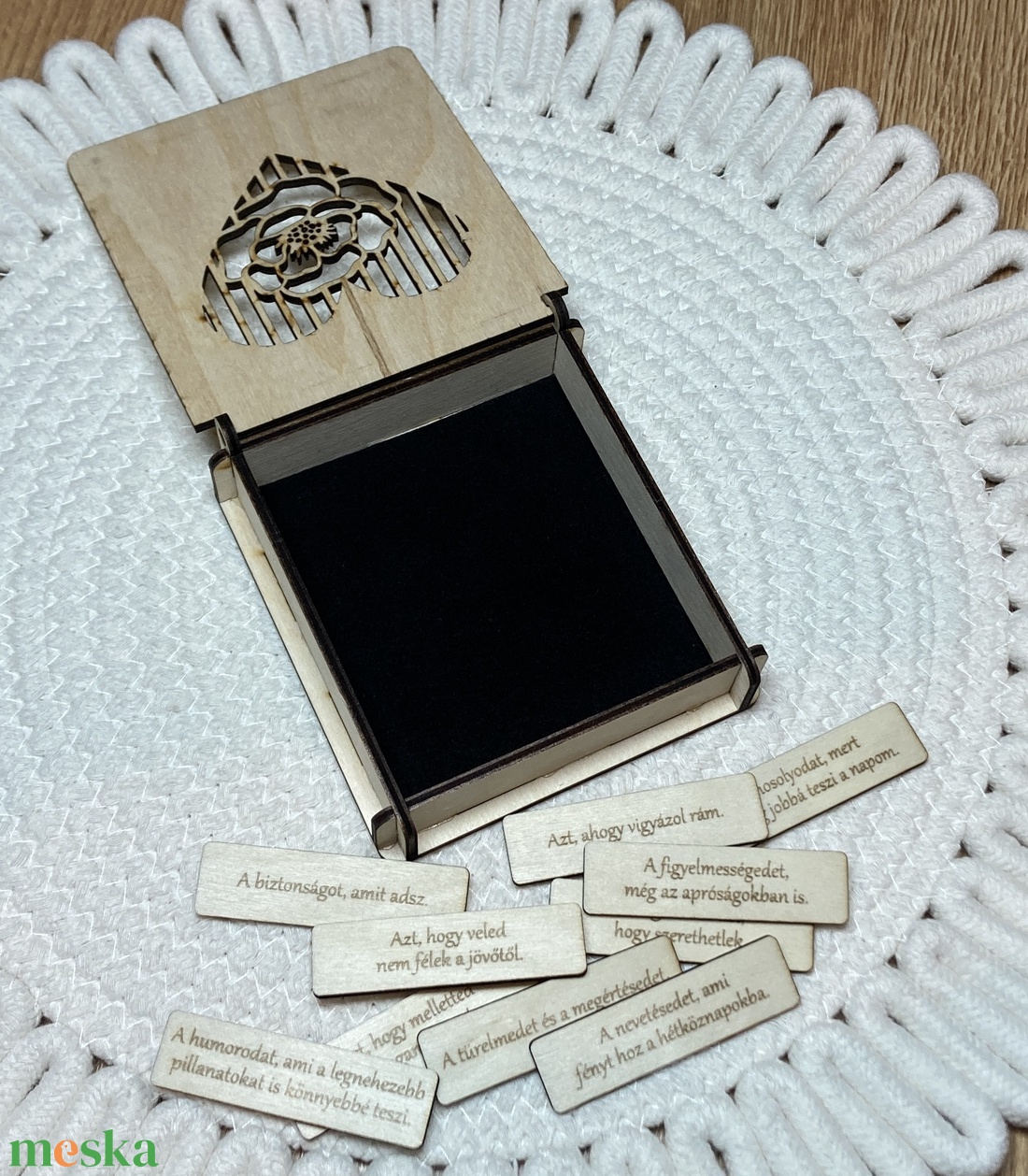 Dobozba zárt szeretet - esküvő - emlék & ajándék - doboz - Meska.hu