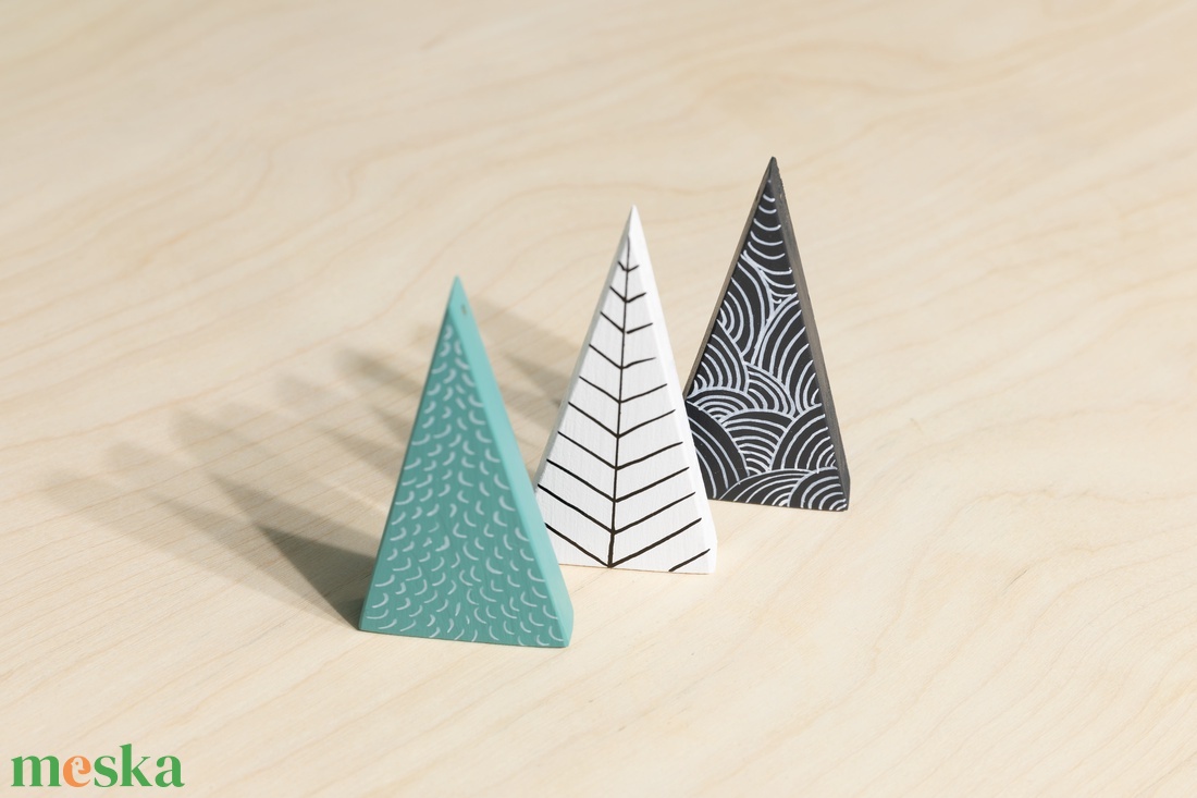 Fenyő háromszög dísz (kombinálható) - karácsony - karácsonyi lakásdekoráció - karácsonyfadíszek - Meska.hu