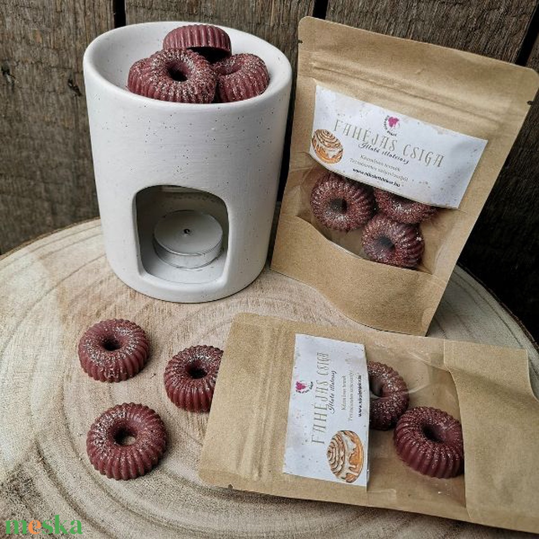 ILLATVIASZ - FAHÉJAS CSIGA- NIKOLETT DEKOR - otthon & életmód - gyertya, illat, aroma - illatviasz - Meska.hu