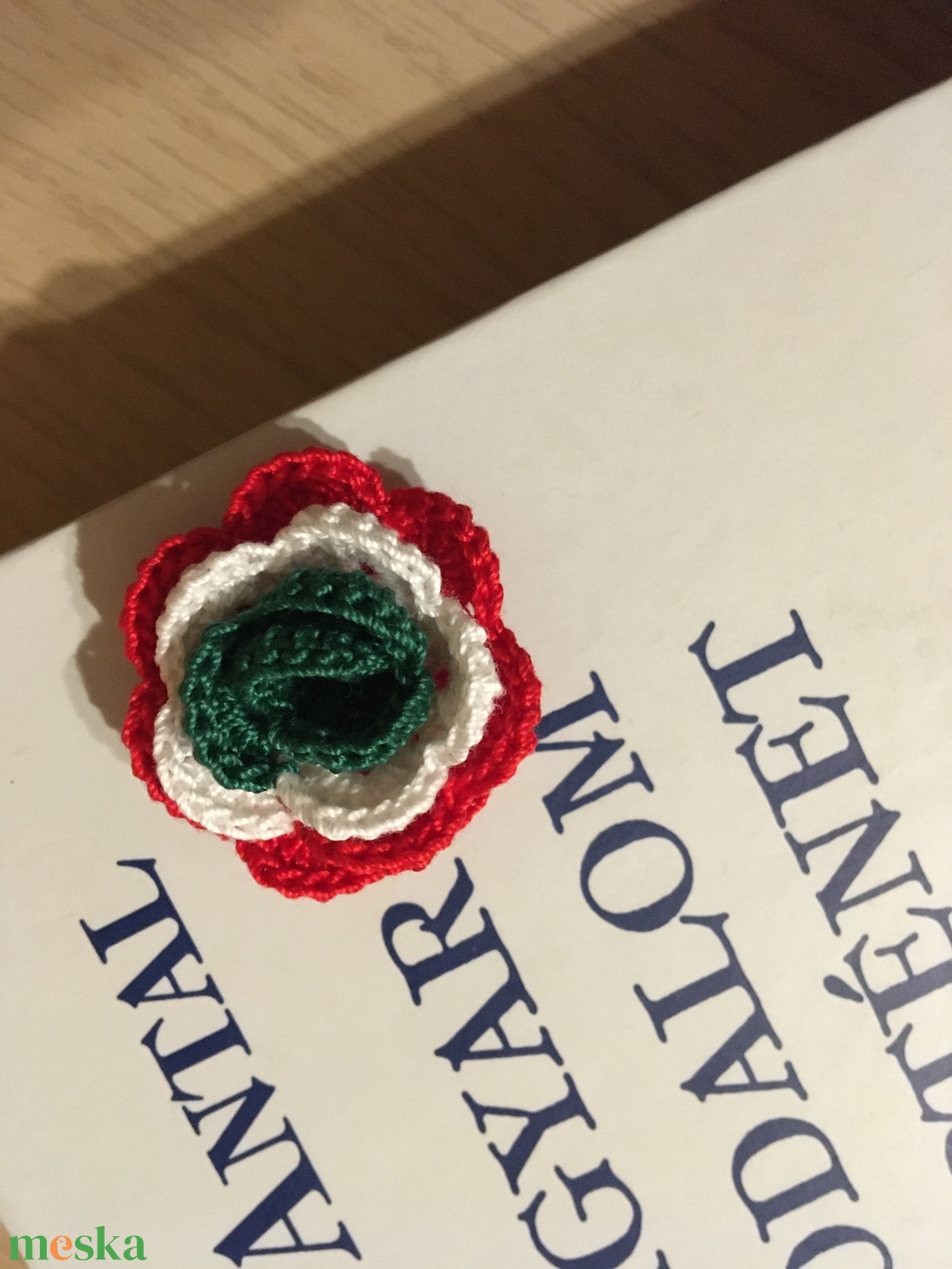 Nemzeti színű rózsa (kokárda) - otthon & életmód - dekoráció - dísztárgy - Meska.hu Nemzeti színű rózsa (kokárda) - otthon & életmód - dekoráció - dísztárgy - Meska.hu