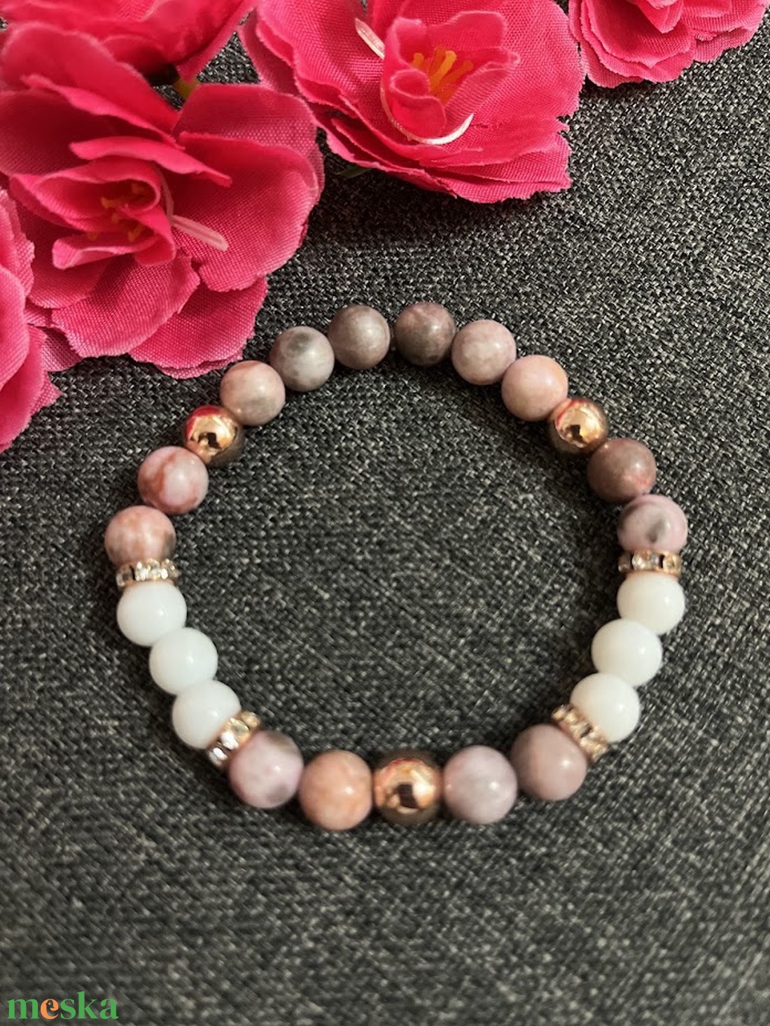 Ásványkarkötő zebra jáspis, jade - ékszer - karkötő - ásványkarkötő - Meska.hu