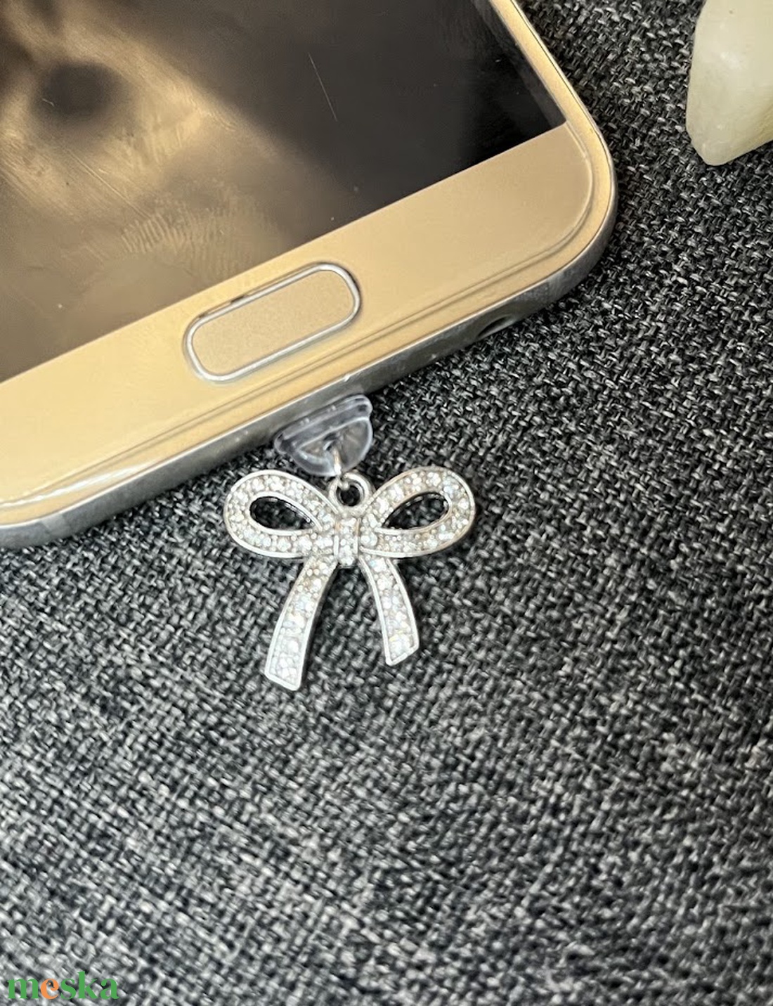 Masni mobildísz porvédő (C típus vagy Iphone) - táska & tok - pénztárca & más tok - telefontok - Meska.hu