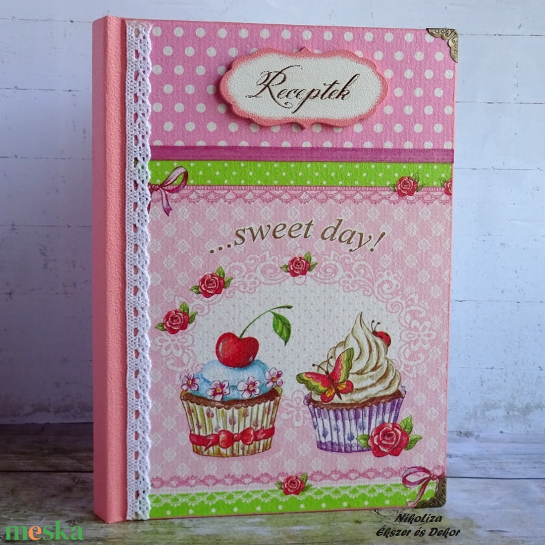 Muffinok receptkönyv, receptfüzet rózsaszín - otthon & életmód - konyhafelszerelés, tálalás - sütés, főzés - receptfüzet - Meska.hu Muffinok receptkönyv, receptfüzet rózsaszín - otthon & életmód - konyhafelszerelés, tálalás - sütés, főzés - receptfüzet - Meska.hu