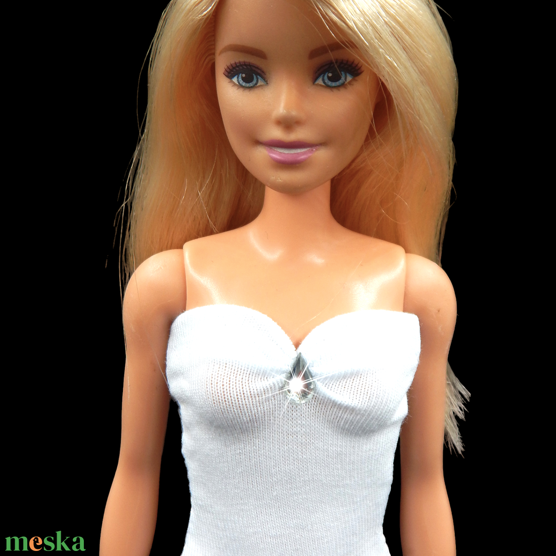 Elegáns hófehér ruha csepp alakú ékkővel - ruha barbie típusú babákhoz (a023fh) - játék & sport - baba & babaház - barbie ruhák - Meska.hu Elegáns hófehér ruha csepp alakú ékkővel - ruha barbie típusú babákhoz (a023fh) - játék & sport - baba & babaház - barbie ruhák - Meska.hu