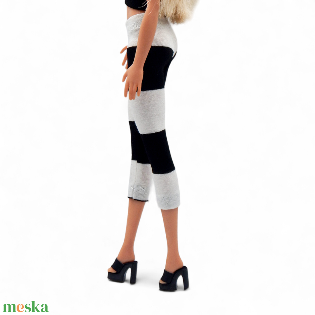 Fekete-fehér csíkos barbie capri nadrág, harisnya, leggings - ruha barbie típusú babákhoz (a036ff) - játék & sport - baba & babaház - barbie ruhák - Meska.hu Fekete-fehér csíkos barbie capri nadrág, harisnya, leggings - ruha barbie típusú babákhoz (a036ff) - játék & sport - baba & babaház - barbie ruhák - Meska.hu