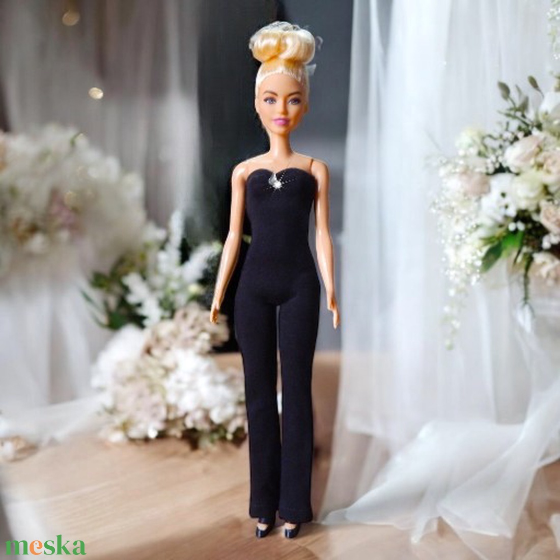Fekete trapéz szárú overall csillogó strasszal - ruha barbie típusú babákhoz (a053fk) - játék & sport - baba & babaház - barbie ruhák - Meska.hu Fekete trapéz szárú overall csillogó strasszal - ruha barbie típusú babákhoz (a053fk) - játék & sport - baba & babaház - barbie ruhák - Meska.hu