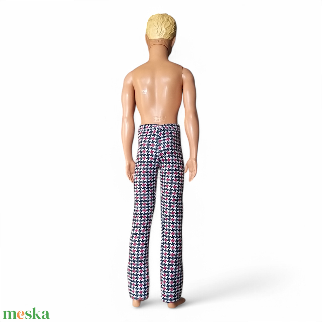 Egyenes szárú apró kockás Ken nadrág (f004pk)- ruhák barbie típusú FIÚ babákhoz! - játék & sport - baba & babaház - barbie ruhák - Meska.hu Egyenes szárú apró kockás Ken nadrág (f004pk)- ruhák barbie típusú FIÚ babákhoz! - játék & sport - baba & babaház - barbie ruhák - Meska.hu