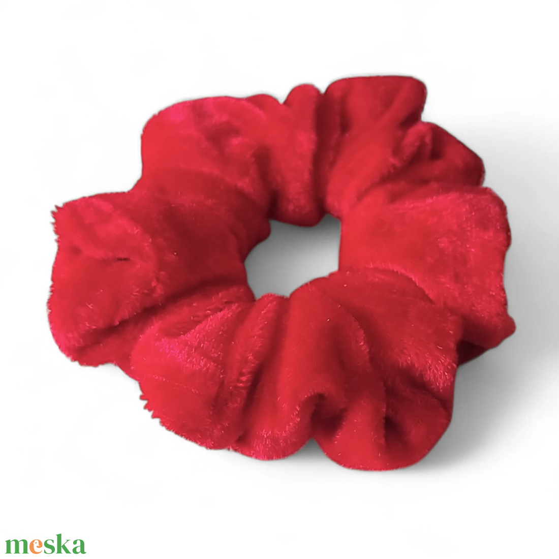 Piros plüss scrunchie / scrunchy hajgumi - ruha & divat - hajdísz & hajcsat - hajgumi - Meska.hu Piros plüss scrunchie / scrunchy hajgumi - ruha & divat - hajdísz & hajcsat - hajgumi - Meska.hu