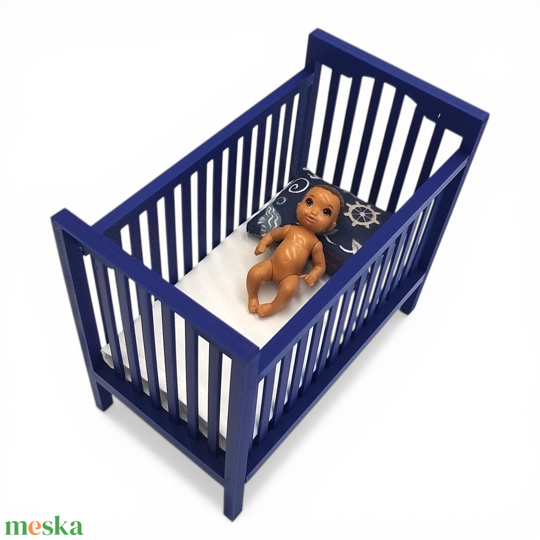 Kék kiságy babaházba barbie babákhoz, matraccal 1/6 (j001sk) - játék & sport - baba & babaház - játékbaba, babakellék - Meska.hu