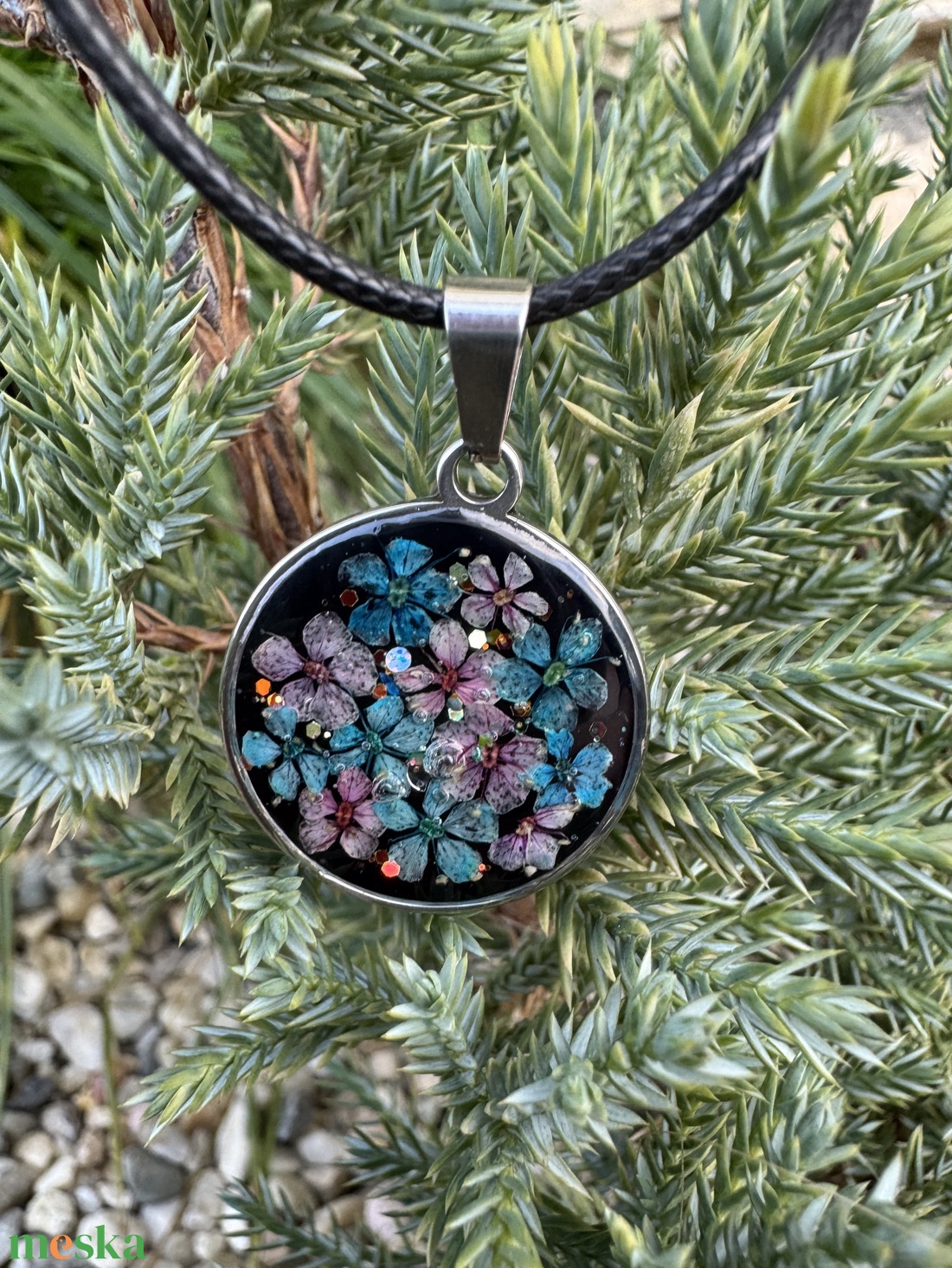 Éjféli virágzás nyaklánc  - ékszer - nyaklánc - medálos nyaklánc - Meska.hu