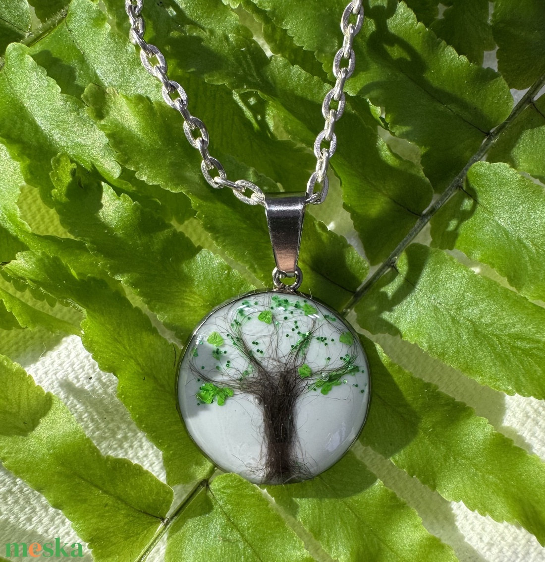 Kisállat szőrrel készült egyedi emlékőr medál nyakláncon - ékszer - nyaklánc - medálos nyaklánc - Meska.hu