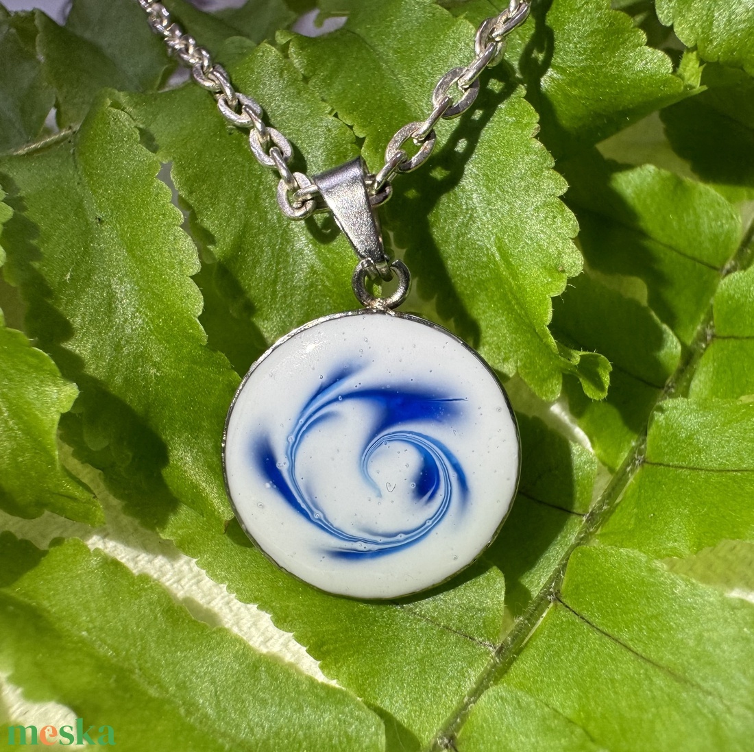 Kék örvény - medál nyakláncon - ékszer - nyaklánc - medálos nyaklánc - Meska.hu