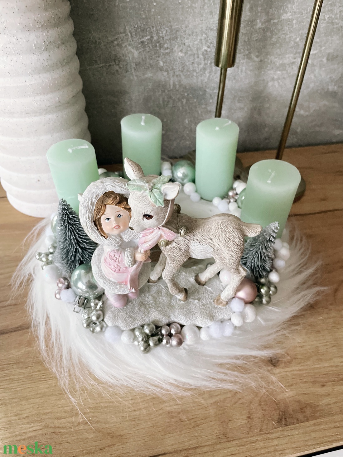 Adventi koszorú szőrmés alapon - karácsony - adventi díszek - adventi koszorú - Meska.hu