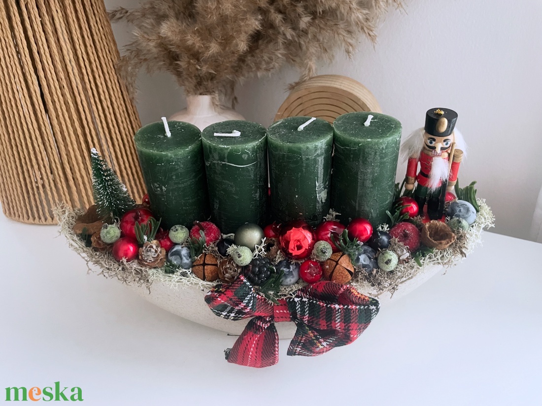 Diótörős adventi koszorú asztaldísz - karácsony - adventi díszek - adventi koszorú - Meska.hu