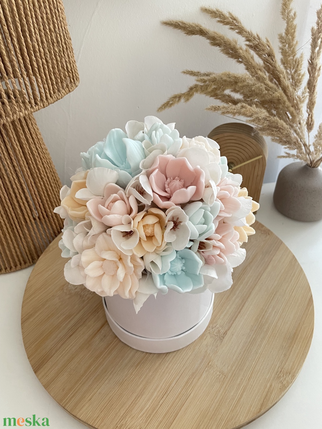 Bridgerton ihlette szappanvirág box - otthon & életmód - virágdekoráció - virágok - virágbox - Meska.hu