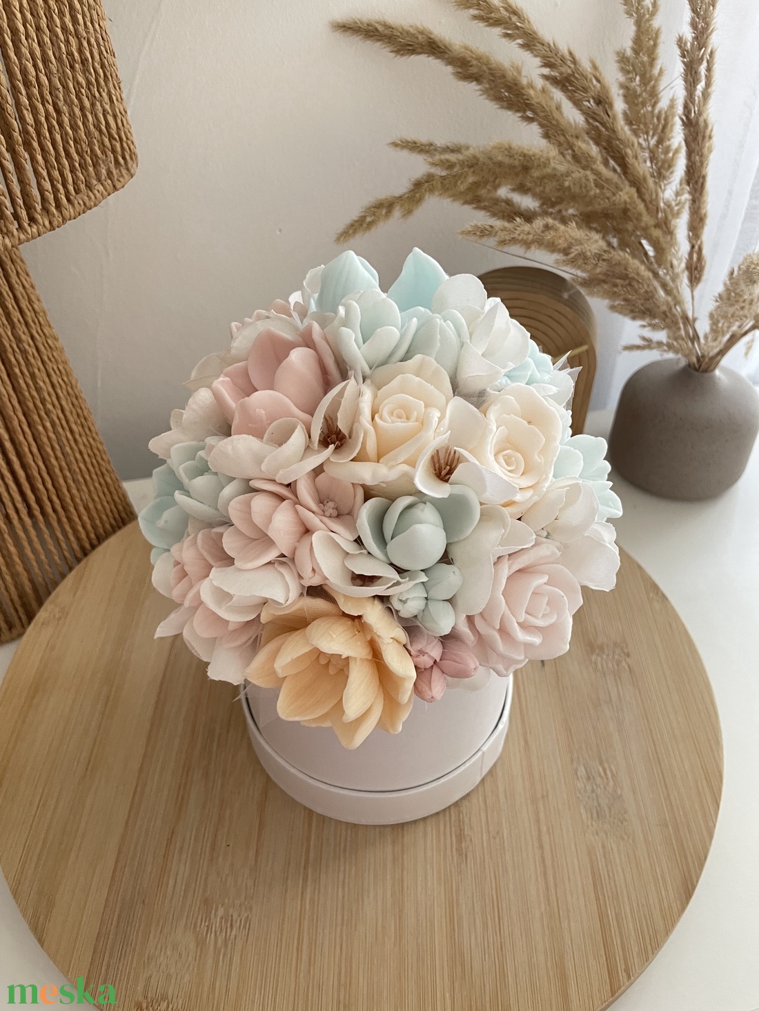 Bridgerton ihlette szappanvirág box - otthon & életmód - virágdekoráció - virágok - virágbox - Meska.hu