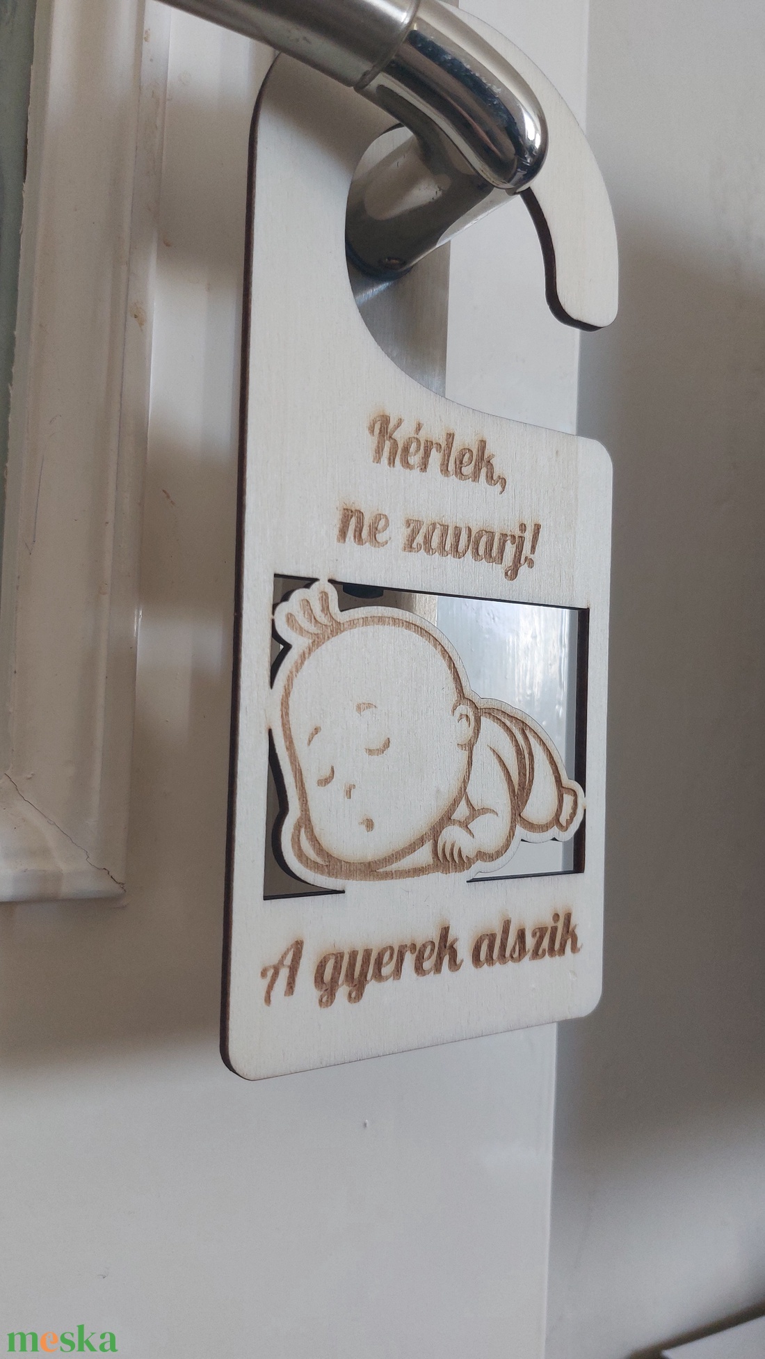 A baba alszik ajtóakasztó, figyelmeztető tábla - otthon & életmód - babaszoba, gyerekszoba - babaszoba dekoráció - Meska.hu A baba alszik ajtóakasztó, figyelmeztető tábla - otthon & életmód - babaszoba, gyerekszoba - babaszoba dekoráció - Meska.hu