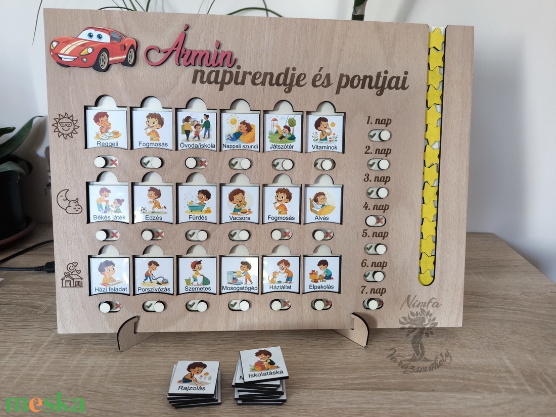 Napirend tervező tábla és pontgyűjtő gyerekeknek, fa napirendi tábla - játék & sport - készségfejlesztő és logikai játék - oktató játékok - Meska.hu