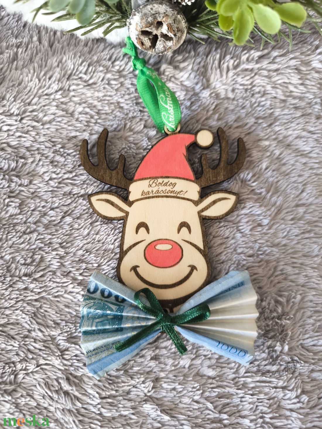Karácsonyi pénzátadó, rénszarvasos karácsonyfadísz - karácsony - karácsonyi ajándékozás - karácsonyi képeslap, üdvözlőlap, ajándékkísérő - Meska.hu