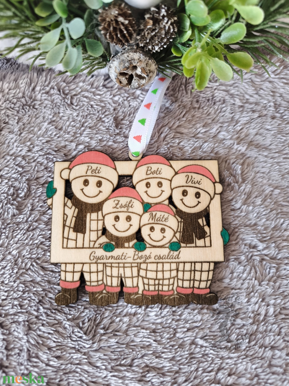 Családi karácsonyi dísz, névre szóló, személyreszabott - karácsony - karácsonyi lakásdekoráció - karácsonyfadíszek - Meska.hu