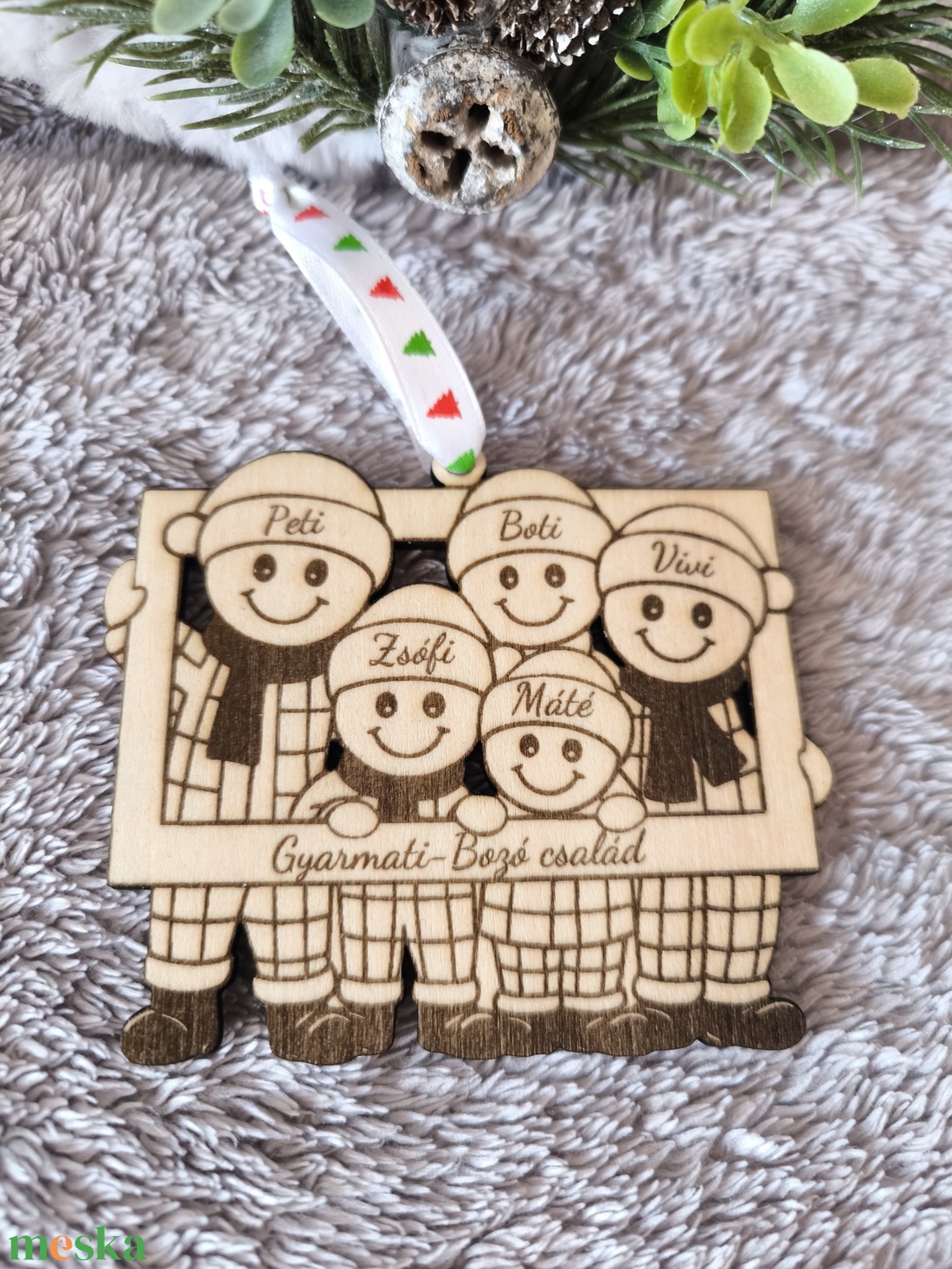 Családi karácsonyi dísz, névre szóló, személyreszabott - karácsony - karácsonyi lakásdekoráció - karácsonyfadíszek - Meska.hu