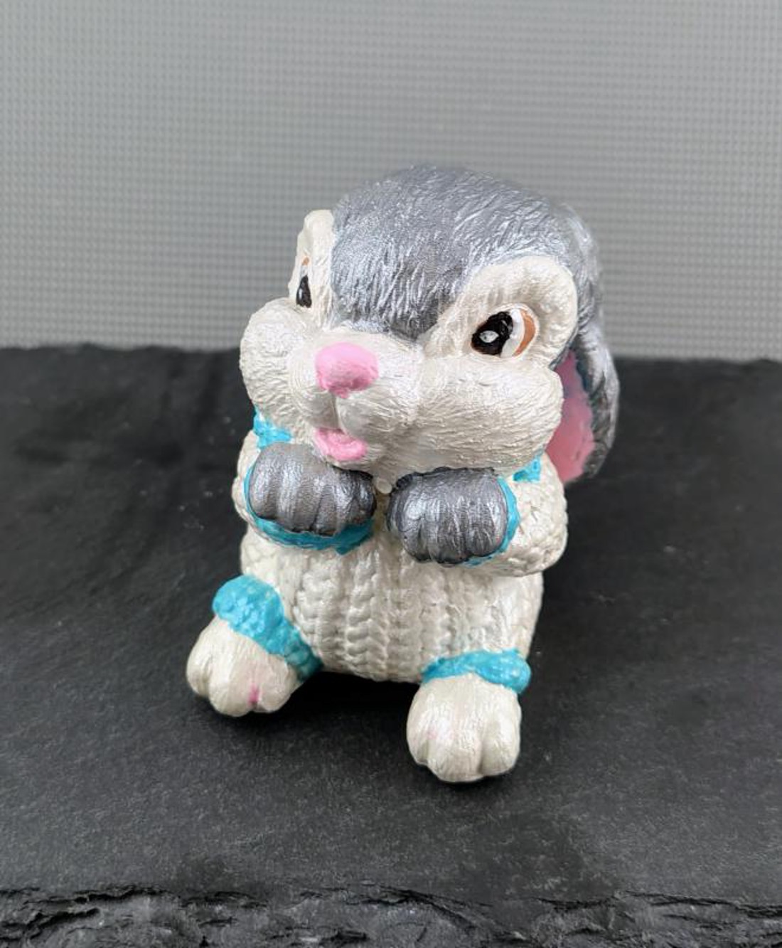 Pulcsis nyuszi türkiz - otthon & életmód - dekoráció - dekoratív figurák és szobrok - Meska.hu