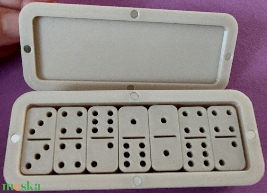 3D Nyomtatott Dominókészlet Tárolódobozzal - játék & sport - készségfejlesztő és logikai játék - memória játékok - Meska.hu