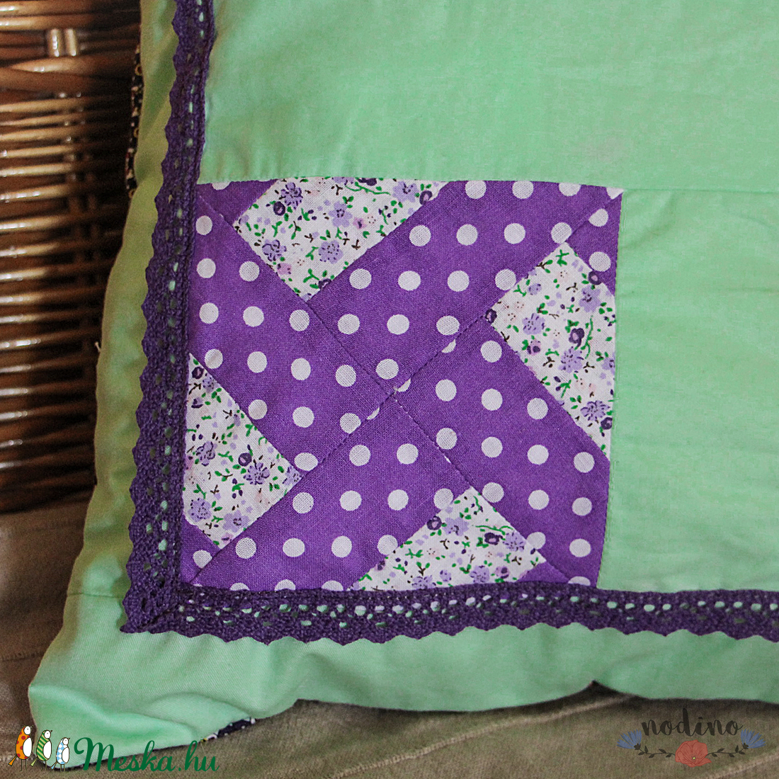 Lila-zöld patchwork párnahuzat, csipkével (40 x 40 cm), díszpárna - otthon & életmód - lakástextil - párna & párnahuzat - Meska.hu Lila-zöld patchwork párnahuzat, csipkével (40 x 40 cm), díszpárna - otthon & életmód - lakástextil - párna & párnahuzat - Meska.hu