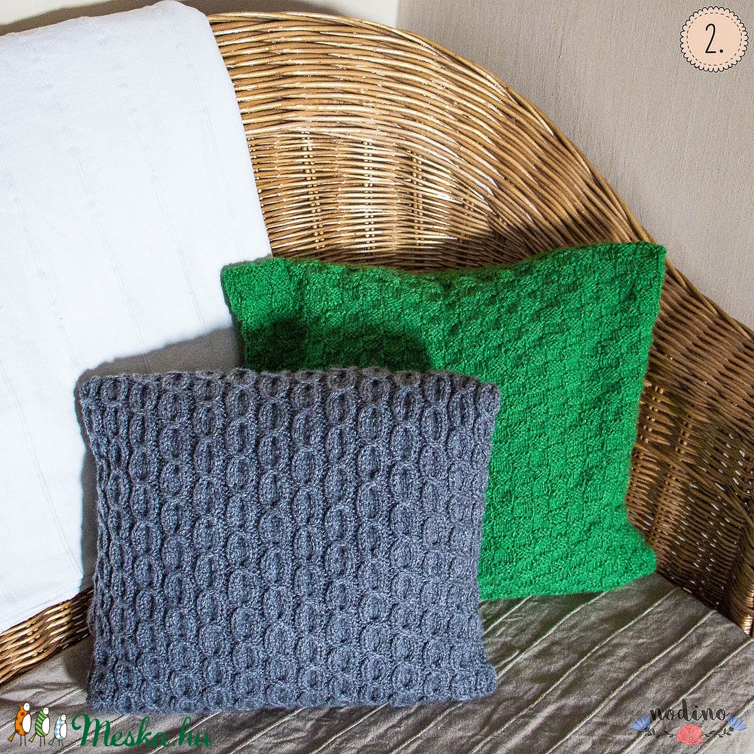 Csavart mintás, puha kötött szürke díszpárnahuzat fagombokkal díszítve (43 x 33 cm) - otthon & életmód - lakástextil - párna & párnahuzat - Meska.hu Csavart mintás, puha kötött szürke díszpárnahuzat fagombokkal díszítve (43 x 33 cm) - otthon & életmód - lakástextil - párna & párnahuzat - Meska.hu
