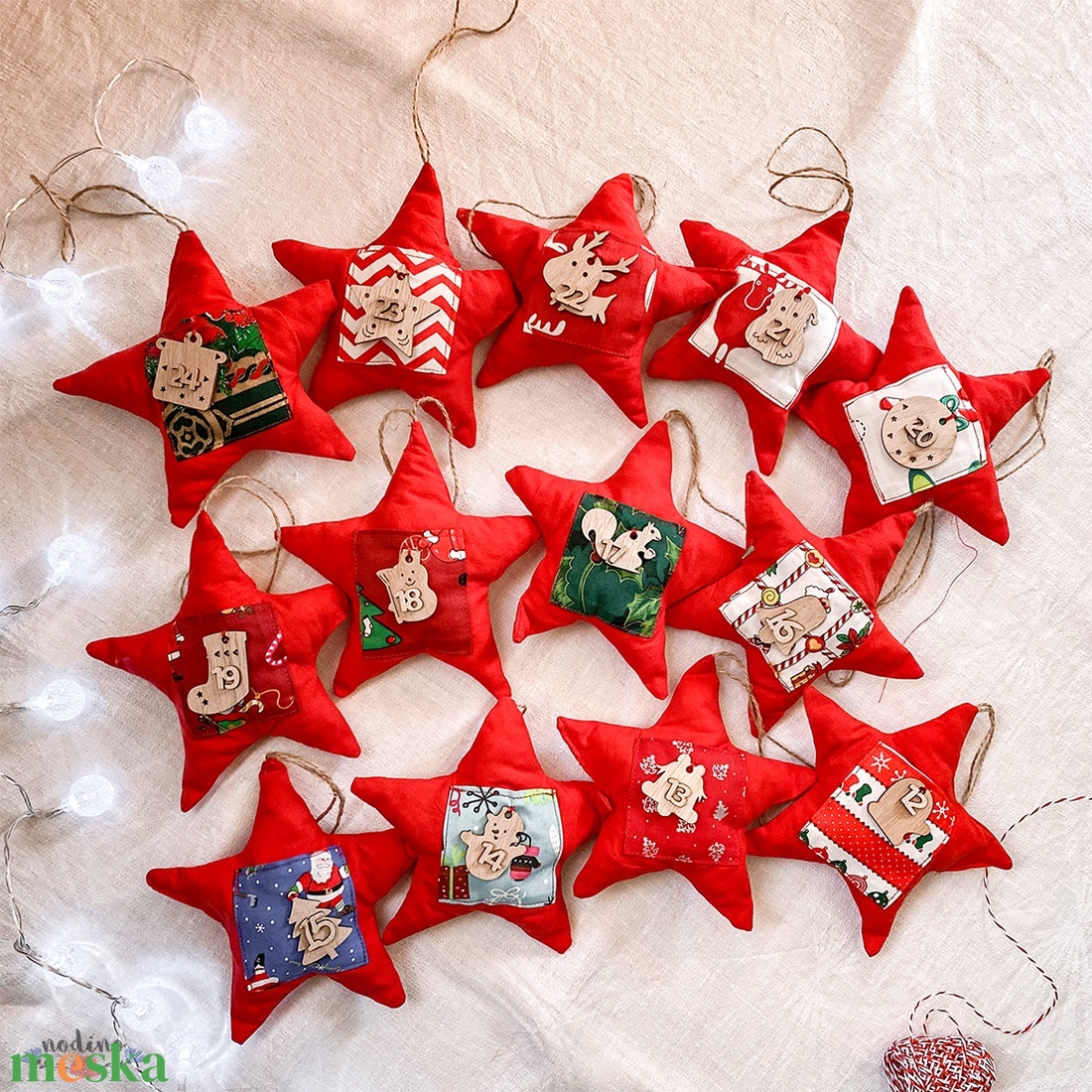Adventi naptár, akasztós piros csillagok színes zsebbel, csíkos akasztóval, karácsonyi dekoráció (24 darab) - karácsony - adventi díszek - adventi naptár - Meska.hu Adventi naptár, akasztós piros csillagok színes zsebbel, csíkos akasztóval, karácsonyi dekoráció (24 darab) - karácsony - adventi díszek - adventi naptár - Meska.hu