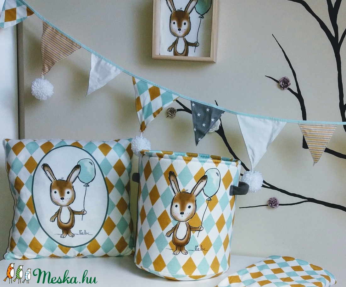 Kifutó termékek: Nyuszis díszpárna és füzér szettben -  - Meska.hu