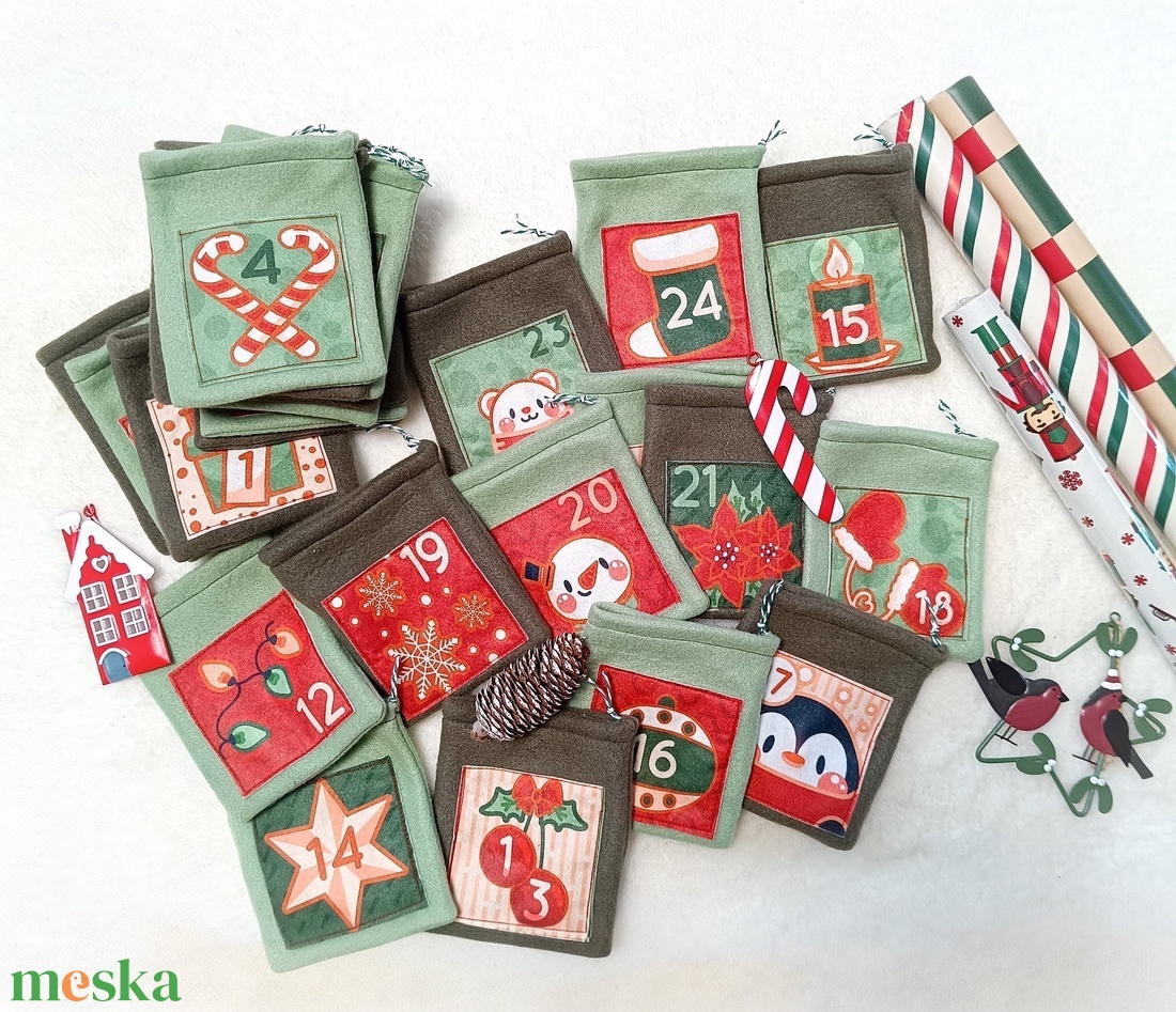 Adventi naptár, polár zsákok - karácsony - adventi díszek - adventi naptár - Meska.hu