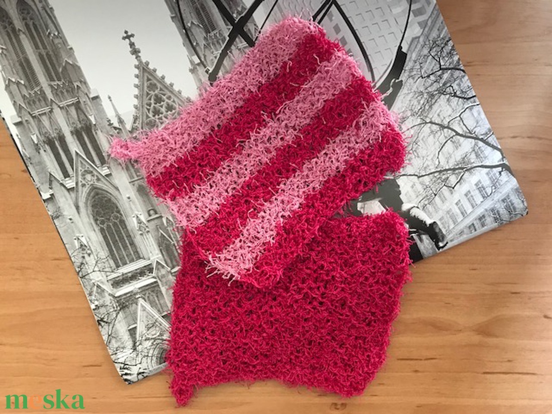 Dörzsi Cleany speciális fonalból kézzel kötött csíkos pink és rózsaszín mosogató szivacs tisztító kendő egyedi konyhába - otthon & életmód - konyhafelszerelés, tálalás - sütés, főzés - Meska.hu Dörzsi Cleany speciális fonalból kézzel kötött csíkos pink és rózsaszín mosogató szivacs tisztító kendő egyedi konyhába - otthon & életmód - konyhafelszerelés, tálalás - sütés, főzés - Meska.hu