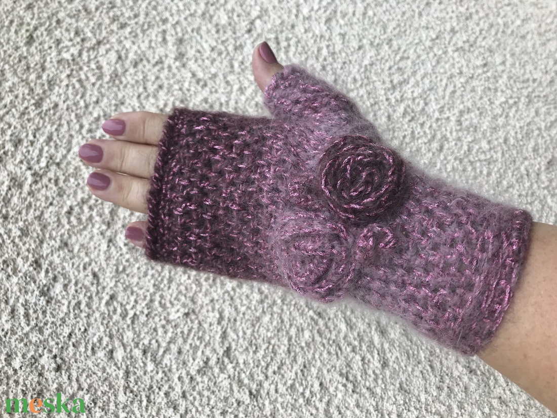 Horgolt ujjatlan mittain kesztyű színátmenetes rózsaszín pink burgundi vintage retro romantikus rózsa díiszekkel mohair - ruha & divat - sál, sapka, kendő - kesztyű - Meska.hu Horgolt ujjatlan mittain kesztyű színátmenetes rózsaszín pink burgundi vintage retro romantikus rózsa díiszekkel mohair - ruha & divat - sál, sapka, kendő - kesztyű - Meska.hu