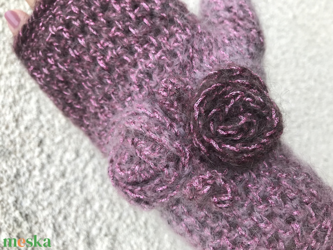 Horgolt ujjatlan mittain kesztyű színátmenetes rózsaszín pink burgundi vintage retro romantikus rózsa díiszekkel mohair - ruha & divat - sál, sapka, kendő - kesztyű - Meska.hu Horgolt ujjatlan mittain kesztyű színátmenetes rózsaszín pink burgundi vintage retro romantikus rózsa díiszekkel mohair - ruha & divat - sál, sapka, kendő - kesztyű - Meska.hu