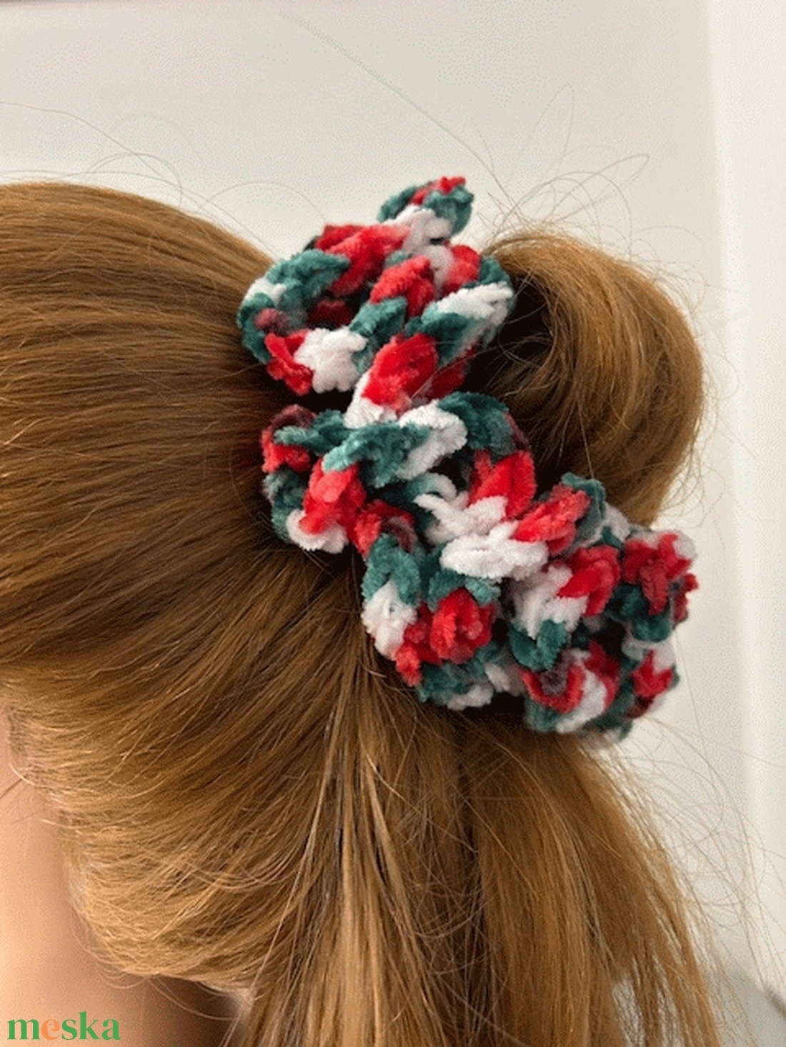 Egyedi kokárda Oriás Hajgumi hajdísz scrunchie bársony velvet horgolt konty hajtű lófarok - ruha & divat - hajdísz & hajcsat - hajdísz - Meska.hu Egyedi kokárda Oriás Hajgumi hajdísz scrunchie bársony velvet horgolt konty hajtű lófarok - ruha & divat - hajdísz & hajcsat - hajdísz - Meska.hu