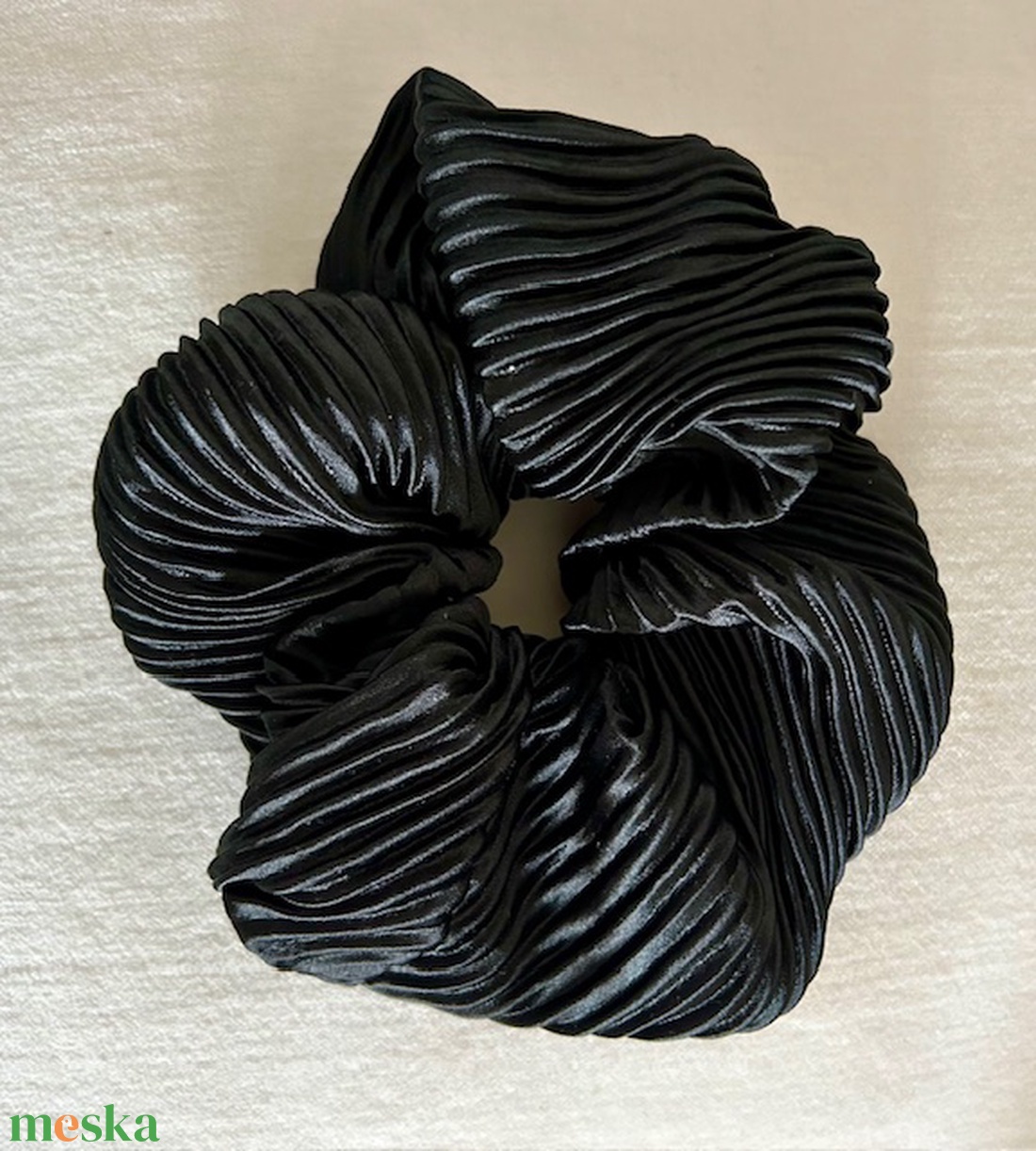 Szatén pliszé scrunchie hajgumi konty hajtű lófarok - ruha & divat - hajdísz & hajcsat - hajdísz - Meska.hu