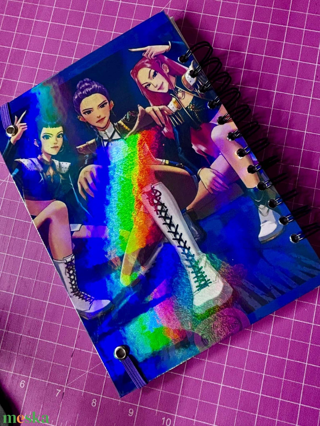 K POP Démonvadász témájú, A5 méretű spirálfüzet - otthon & életmód - papír, írószer - jegyzetfüzet & napló - Meska.hu