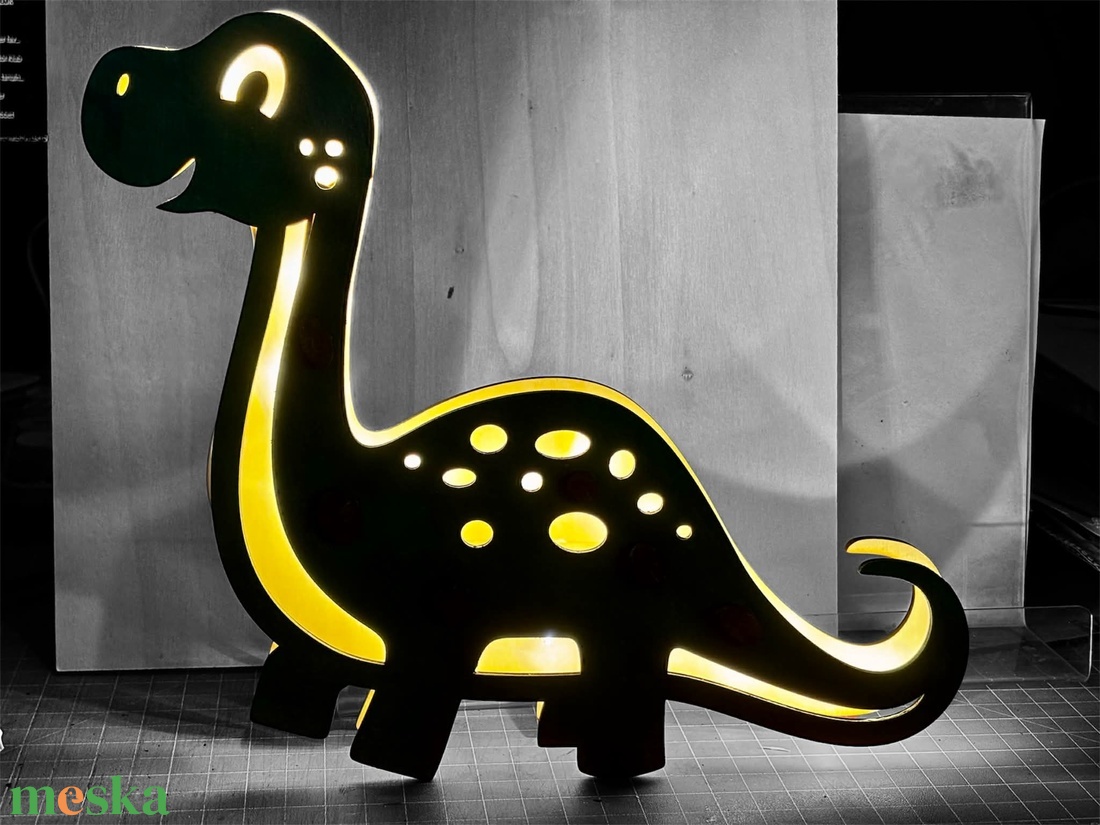 Dinó formájú hangulatlámpa babaszobába - baba - mama - babaszoba dekoráció - éjszakai fény - Meska.hu