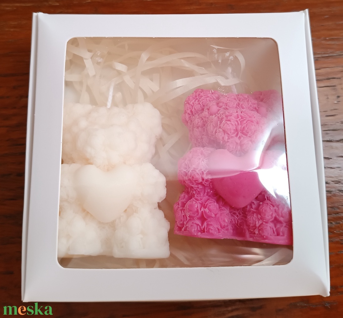 Szója Rózsamaci gyertya díszcsomagolásban, Anyák napjára - kellékek & szerszámok - dekorációs kellékek - dekorációs gyertya - Meska.hu