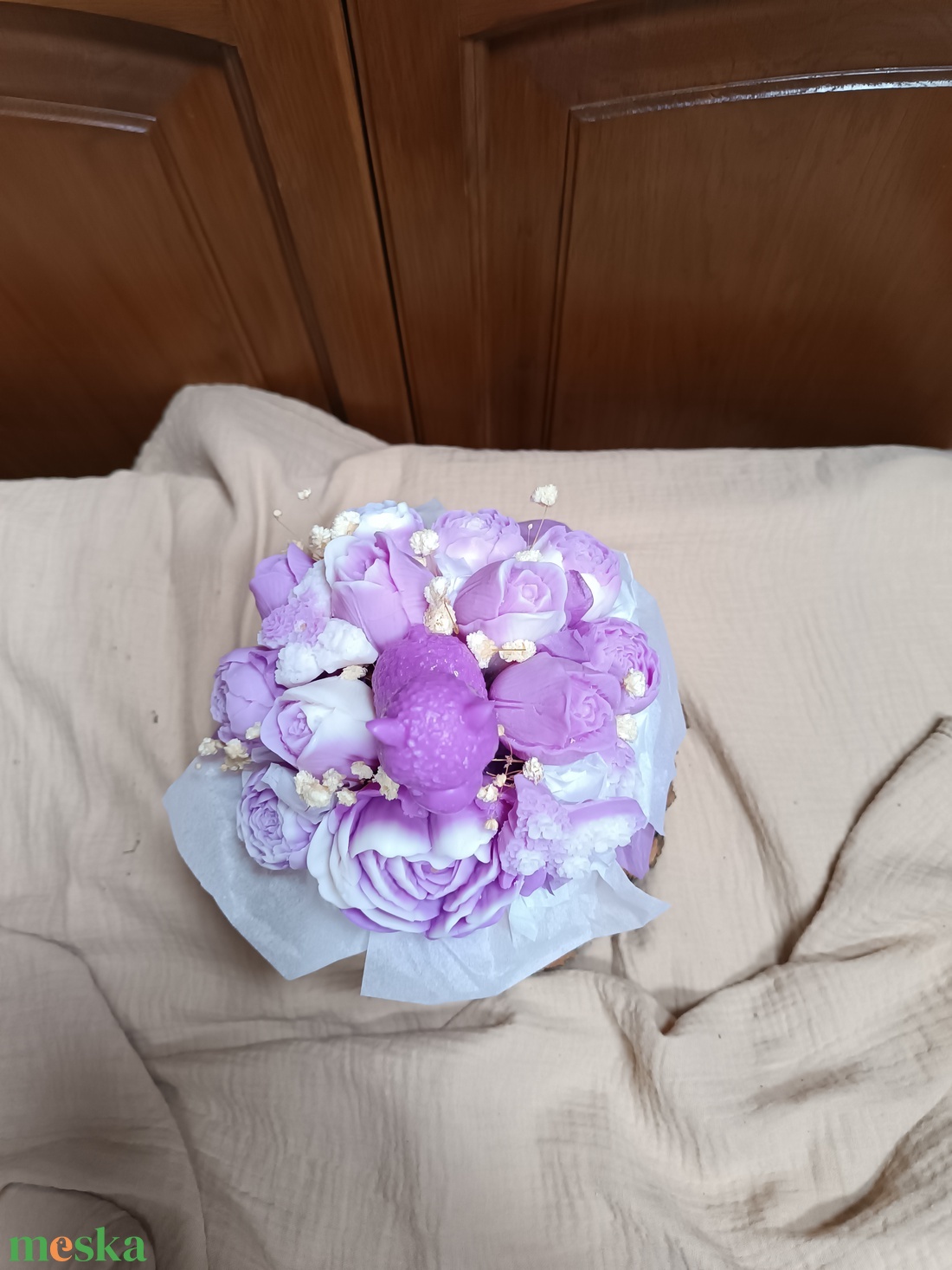 Szójaviasz virágbox műanyag kaspóban, anyák napjára - kellékek & szerszámok - dekorációs kellékek - dekorációs gyertya - Meska.hu