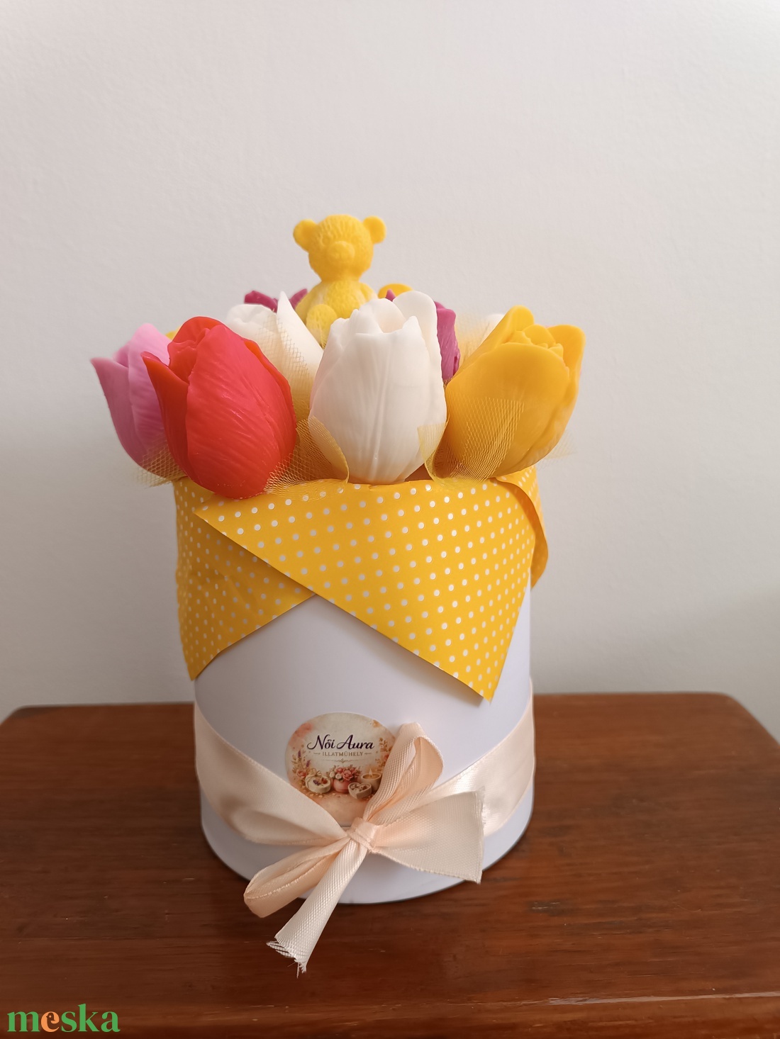 Szójaviasz virágbox papírdobozban, anyák napjára - kellékek & szerszámok - dekorációs kellékek - dekorációs gyertya - Meska.hu