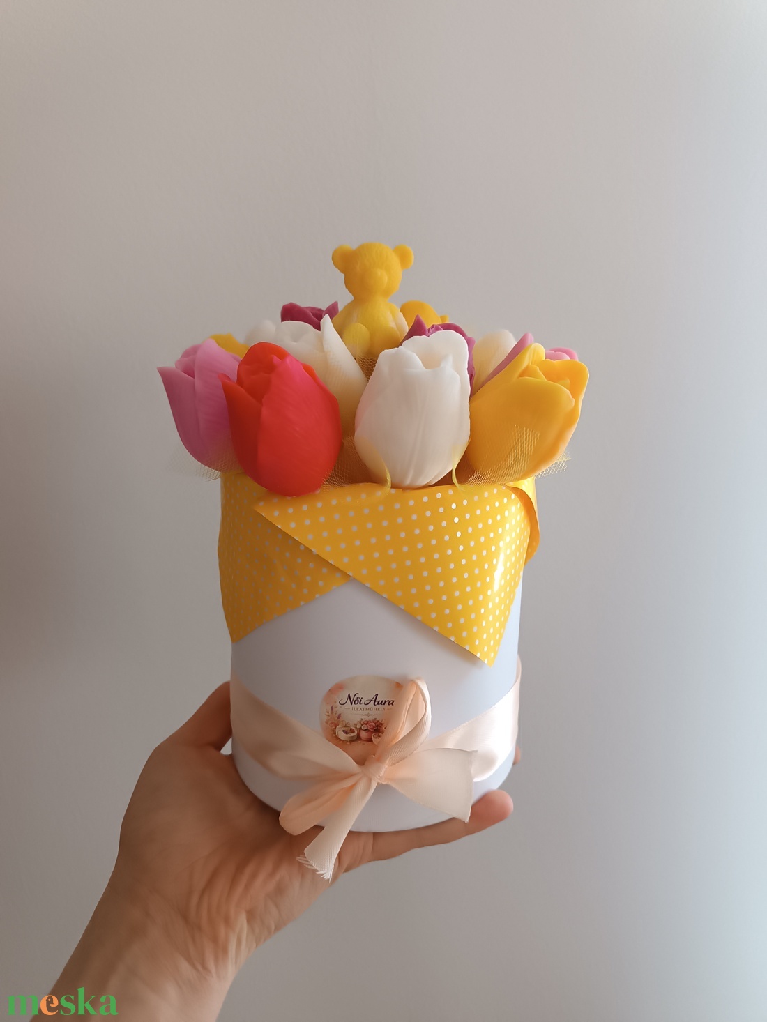 Szójaviasz virágbox papírdobozban, anyák napjára - kellékek & szerszámok - dekorációs kellékek - dekorációs gyertya - Meska.hu