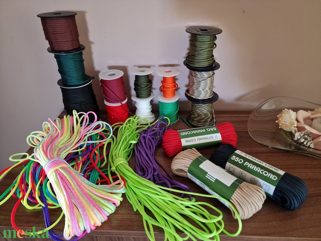 Paracord 2mm és 4mm 15m  - kellékek & szerszámok - rövidáru - fonal, cérna - kevert fonal - Meska.hu